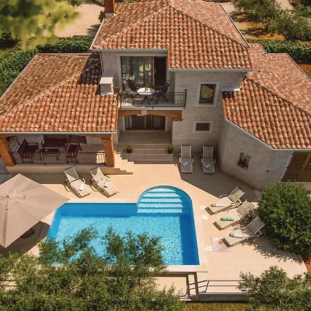 Gorgeous In Tar With Wifi Casa vacanze Tar-Vabriga