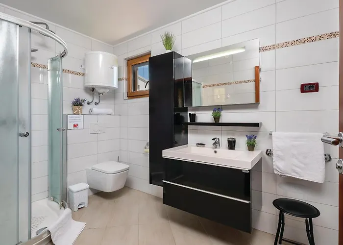 Gorgeous In Tar With Wifi Tar-Vabriga