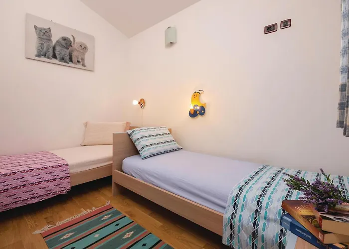 Gorgeous In Tar With Wifi *