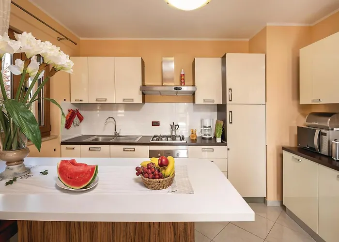 Gorgeous In Tar With Wifi *