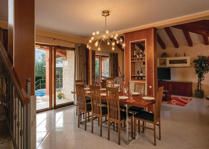 펜션 Gorgeous In Tar With Wifi Tar-Vabriga