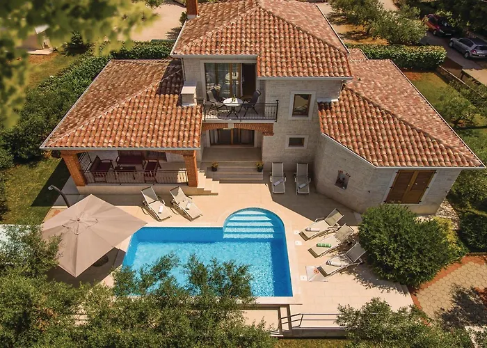 Gorgeous In Tar With Wifi 펜션 Tar-Vabriga